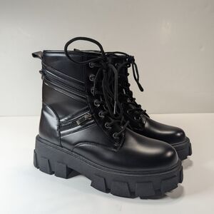 Fashion Nova Black Chunky Moto Boots Size 8